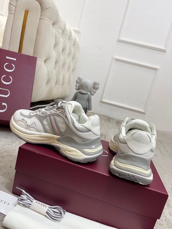 Gucci Tech/Retro Runner Sneaker in White & Grey – Ivory / Silver