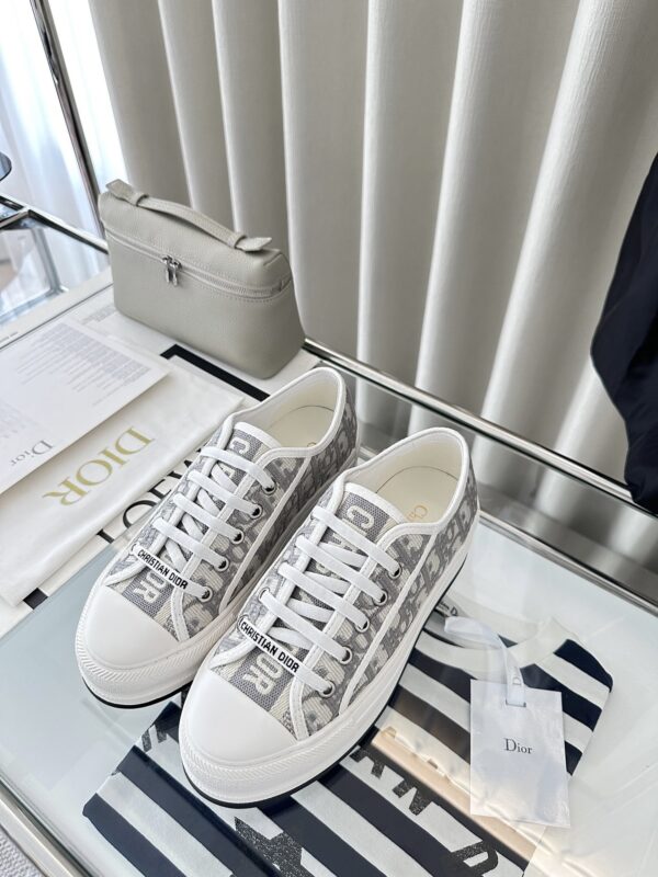 sy_no_79ECCD5DD077DB26CAA414E327566305_1 Dior Walk'n'Dior Platform Grey Oblique Embroidered Canvas Sneakers