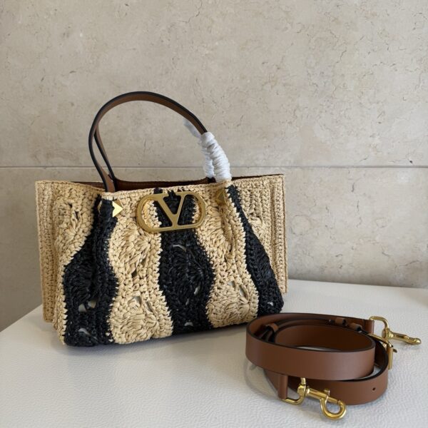 sy_no_7A3186B27EE2AA5402AC20E4F0B8167C_0 Valentino Spring/Summer 2026 Raffia Woven Tote Bag – Black and Apricot