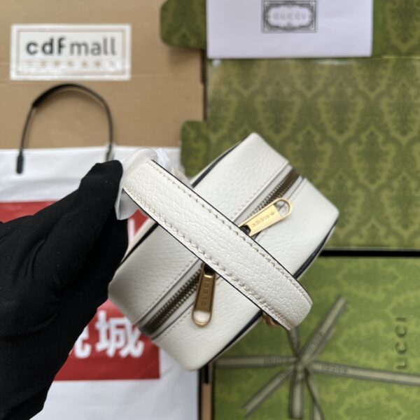 adidas x Gucci White Textured Leather Wash Bag / Toiletry Case