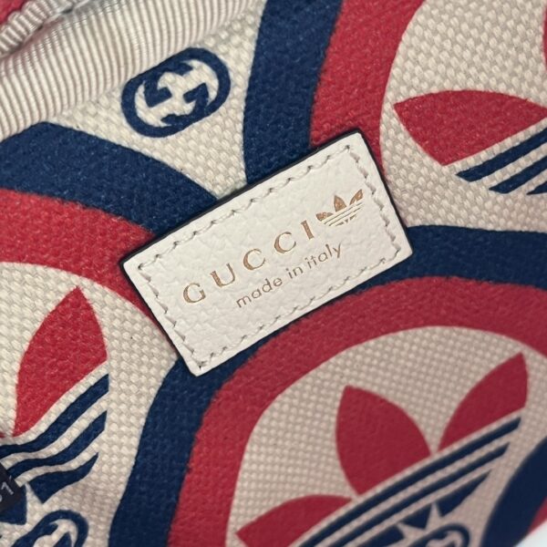 adidas x Gucci White Textured Leather Wash Bag / Toiletry Case