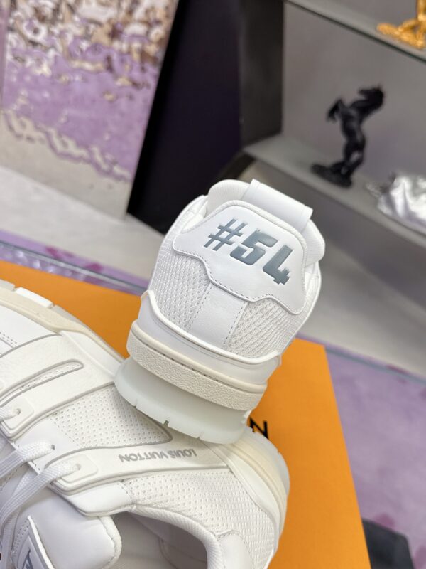 sy_no_7B1D9CE0908E80BB5BA612E6C6237C69_8 Louis Vuitton LV Trainer Light White / Ivory Lightweight Sneakers
