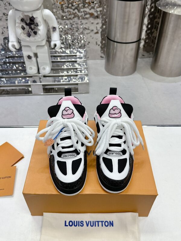sy_no_7B90CE04B7F0D215324ACAD4A4B5F80A_1 Louis Vuitton LV Skate Black / White / Pink Chunky Skate Sneakers