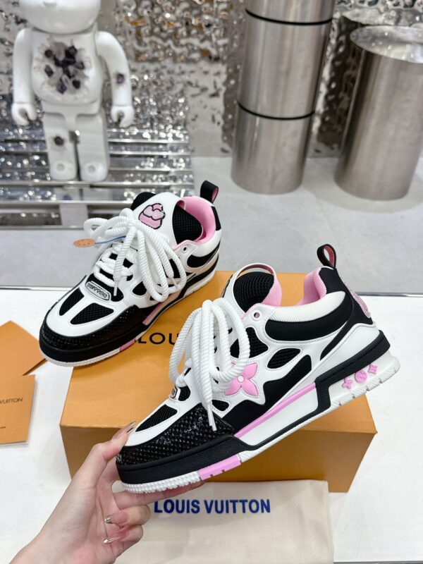sy_no_7B90CE04B7F0D215324ACAD4A4B5F80A_4 Louis Vuitton LV Skate Black / White / Pink Chunky Skate Sneakers