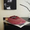 New Chanel Crocodile-Embossed Hobo Bag: A Vintage-Style, Sophisticated Crescent-Shaped Shoulder Bag