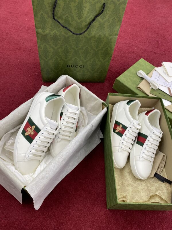 sy_no_7C5EF8585658DC318ECCD316AC68CB6F_1 Gucci Ace Embroidered Bee Sneaker in White Leather