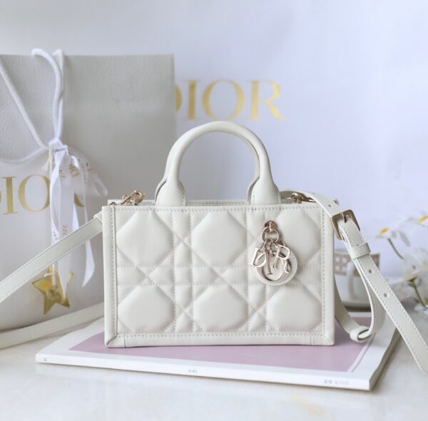sy_no_7D6FF02FA337B1F16F8AD34CC5922AC2_1 Lady D-Joy Small Bag – Cannage Ivory