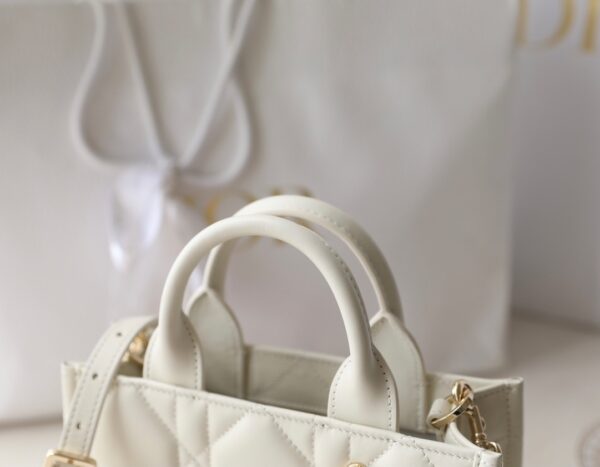 sy_no_7D6FF02FA337B1F16F8AD34CC5922AC2_4 Lady D-Joy Small Bag – Cannage Ivory