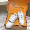 sy_no_7D8514381C7CBC7806C117F04B77DE69_3 Louis Vuitton LV Trainer White / Ice Blue Stitching Sneakers