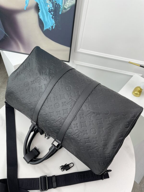 Louis Vuitton Keepall Bandoulière 50 – Monogram Shadow Leather