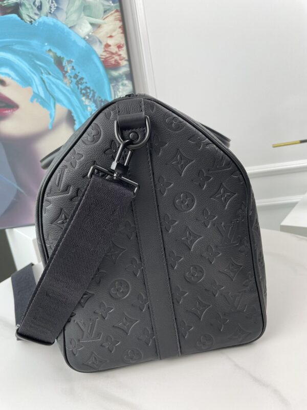 Louis Vuitton Keepall Bandoulière 50 – Monogram Shadow Leather