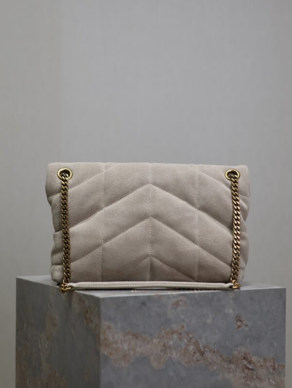 YSL Loulou 29cm Shoulder Bag – Light Gray Suede