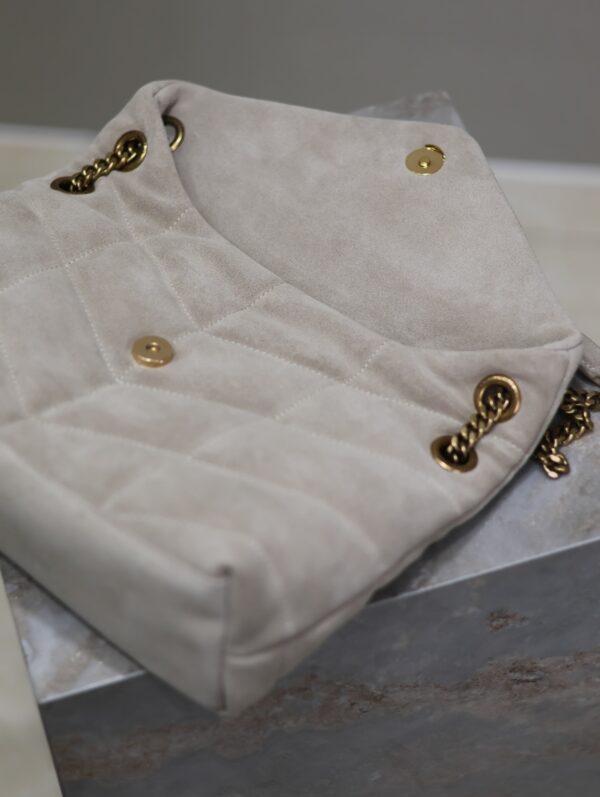 YSL Loulou 29cm Shoulder Bag – Light Gray Suede