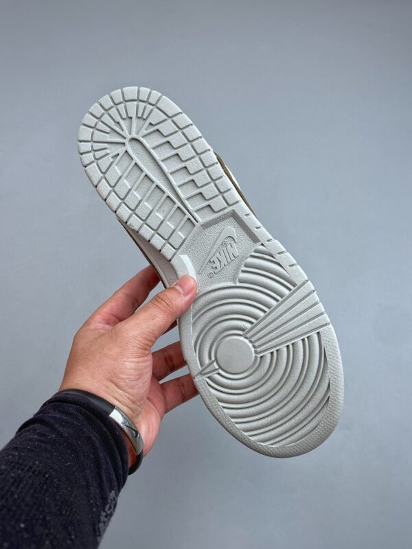 sy_no_7E7043DE59BB66068C992628BEEDEE18_7 Nike Dunk Low “White / Olive Swoosh” Sneakers