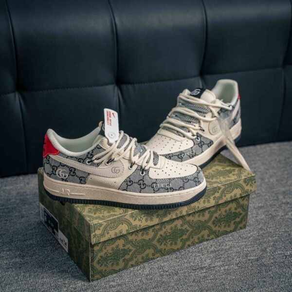 sy_no_7ED53A20BA171D0800510E5F8D2950D6_2 Nike Air Force 1 Low x Gucci Custom – Sail / Black Grey Monogram / Red