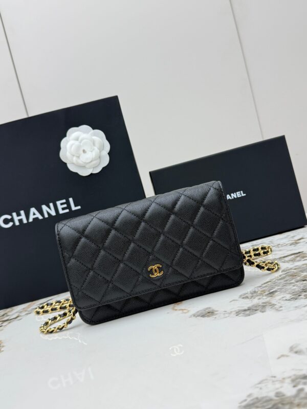 sy_no_7F9F1F7AAFB87273B555522F185EDB92_0 Black Quilted Textured Calfskin WOC Chain Wallet