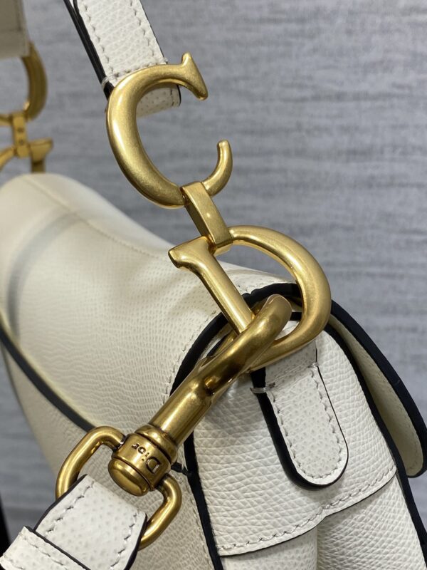 sy_no_807EA5FDB2F818C7F91776056ECDB5EE_5 Saddle Bag – White Grained Calfskin