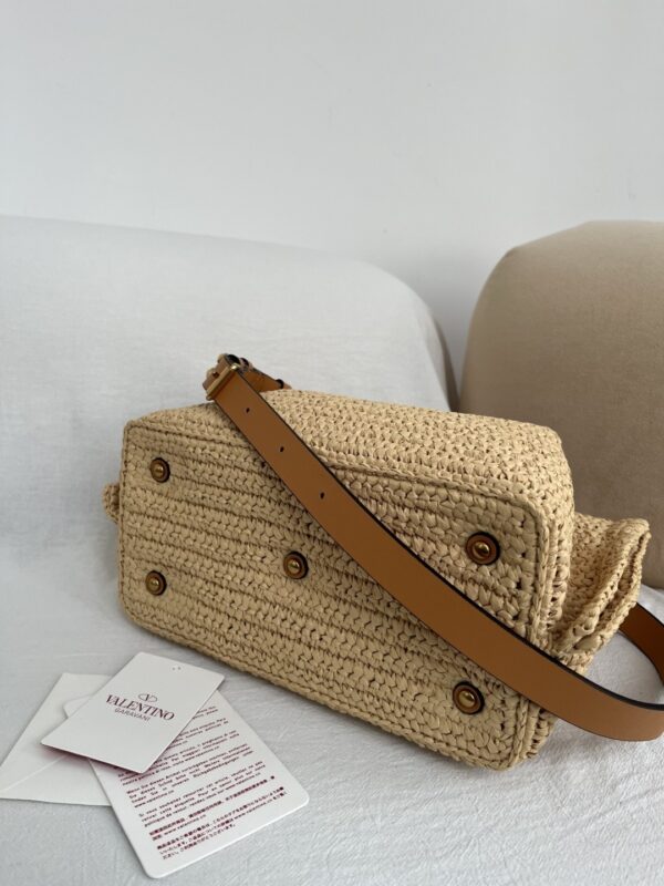 sy_no_80D63C8B01D82B5DF2394CD34263F4BA_4 Valentino Garavani Roman Stud Tote Bag – Colorful Woven Raffia
