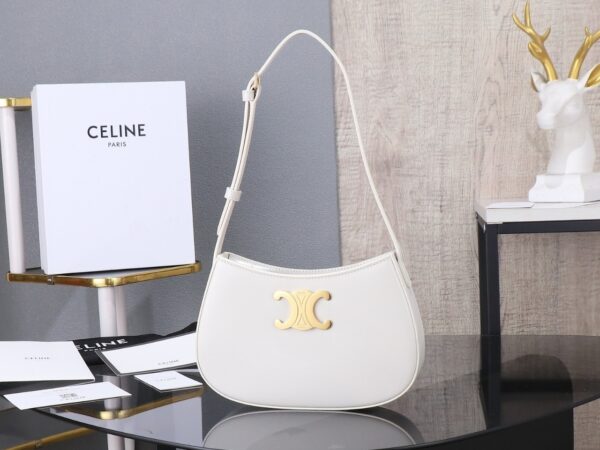 sy_no_813D7249D46ECD0754FB1D6A2CFF56B2_0 Tilly Medium Shoulder Bag – Glossy Calfskin