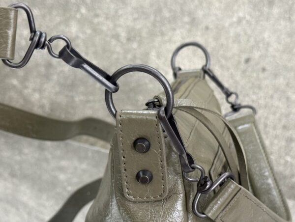 sy_no_8326DDB426E1B41B1F3646984EAB53D2_5 BALENCIAGA*LE CITY Moto