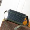 sy_no_835253F41FB54ED219A8B10D26B9F01F_2 Louis Vuitton Courrier Messenger Bag