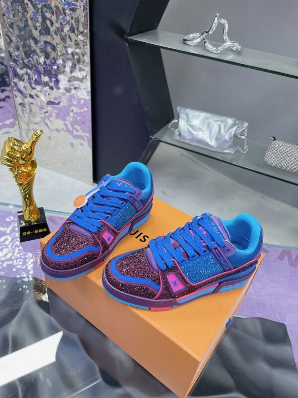 sy_no_838190DA797378759024E2562EF09160_0 Louis Vuitton LV Trainer Purple & Blue Rhinestone Retro Sneakers