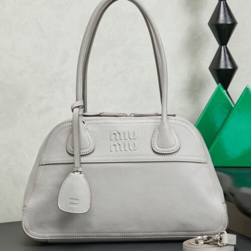 sy_no_83A0E12E64132958B29D240AAC26C8DE_0 Miu Miu Vivant Medium Lambskin Crossbody/Shoulder/Handbag