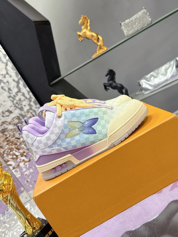 Louis Vuitton LV Trainer Maxi Pastel Gradient Damier Retro Sneakers