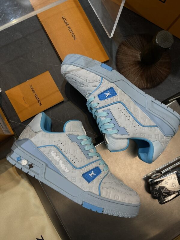sy_no_84E4A1C21138A408A6EF03B1AAC371EF_6 Louis Vuitton LV Trainer White & Light Blue "#54" Retro Sneakers