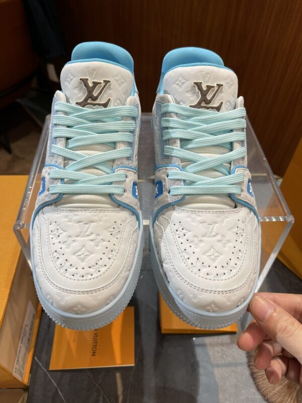 sy_no_84E4A1C21138A408A6EF03B1AAC371EF_7 Louis Vuitton LV Trainer White & Light Blue "#54" Retro Sneakers