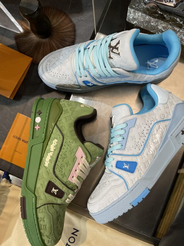 sy_no_84E4A1C21138A408A6EF03B1AAC371EF_8 Louis Vuitton LV Trainer White & Light Blue "#54" Retro Sneakers