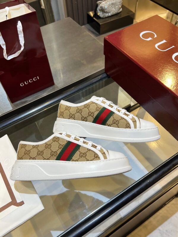sy_no_8522B7535EA13FFE7F63FBC3CBF17E71_6 Gucci Re-Web Sneaker in Beige GG Canvas with Green & Red Web