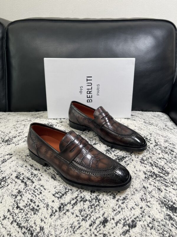 sy_no_8622057DA99BAC33E9B7E1C42F8959E6_0 Tobacco Brown & Dark Coffee Crocodile-Embossed Patina Penny Loafers