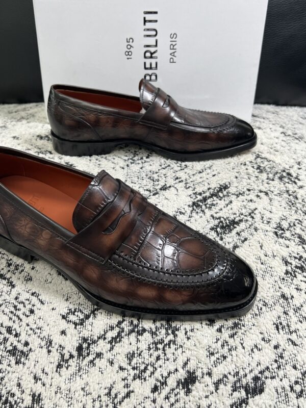 sy_no_8622057DA99BAC33E9B7E1C42F8959E6_5 Tobacco Brown & Dark Coffee Crocodile-Embossed Patina Penny Loafers