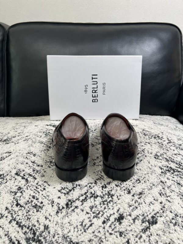sy_no_8622057DA99BAC33E9B7E1C42F8959E6_7 Tobacco Brown & Dark Coffee Crocodile-Embossed Patina Penny Loafers