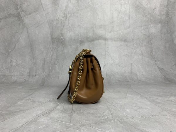 sy_no_86C4F40EBCF746C5C1DAB1F98C6B6EB6_3 Brown Smooth Leather Gold-Hardware Flap Shoulder / Crossbody Bag