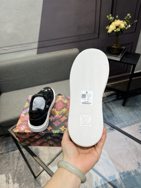 sy_no_870F345387F75C448563A06F041C1BDF_5 Louis Vuitton Monogram Jacquard Canvas & Black Leather Low-Top Sneakers