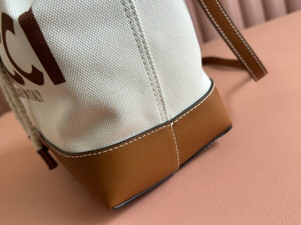 sy_no_8785E6E1A6BD73C59A8D2035F7CA3BED_4 Gucci Printed Canvas Bucket Shoulder Bag – Brown