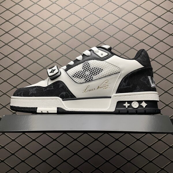 sy_no_87EFA0A5DCEB9966676227518030AD2B_0 Louis Vuitton LV Trainer Black & White Denim Velcro Sneakers