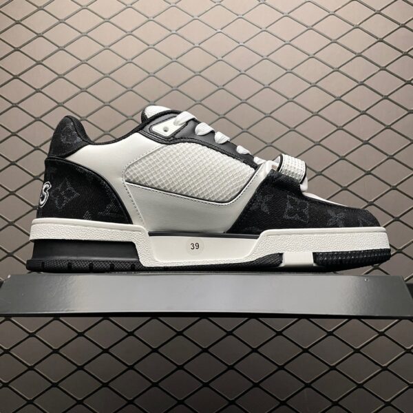 sy_no_87EFA0A5DCEB9966676227518030AD2B_2 Louis Vuitton LV Trainer Black & White Denim Velcro Sneakers