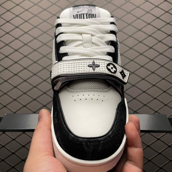 sy_no_87EFA0A5DCEB9966676227518030AD2B_8 Louis Vuitton LV Trainer Black & White Denim Velcro Sneakers