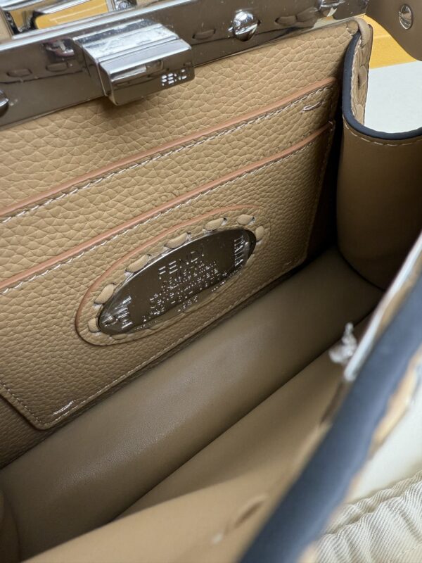 sy_no_881B6660C7FF4DF1376EE9990056AF95_7 Brown Small Peekaboo ISeeU Textured Calfskin Handbag