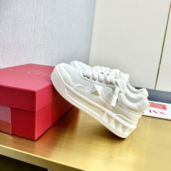 Valentino Garavani One Stud XL / Freedots White Platform Sneakers