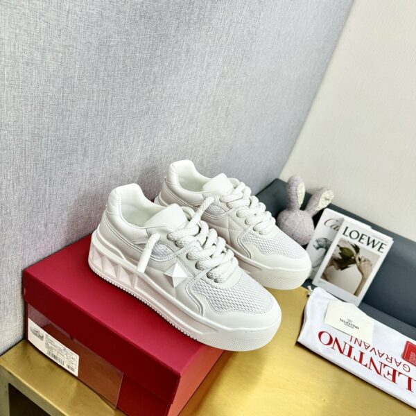 Valentino Garavani One Stud XL / Freedots White Platform Sneakers