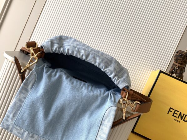 sy_no_88F5E00408EFFEA2F5FDA842B33D208B_5 Fendi Mamma Baguette Shoulder Bag