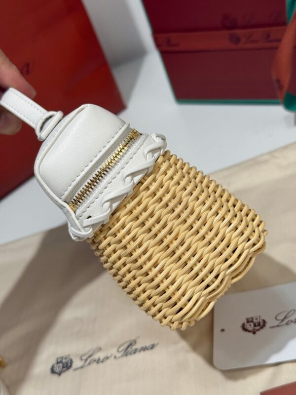 sy_no_895AE8A4700A4A8430F1756A0F0CDC0C_7 Loro Piana Extra Pocket L19 – Woven Leather Bag (White)