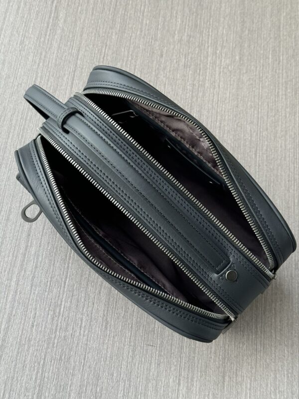 sy_no_8A1C5840289EB2B0C9BCAA24D235C49D_7 Double-Zip Clutch Bag – Black Woven Leather