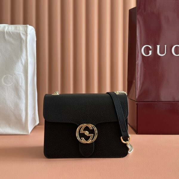 sy_no_8ACA855E1AE21E4C61BF718A3A6FB4AF_0 Gucci Interlocking G Grain Leather Chain Shoulder Bag