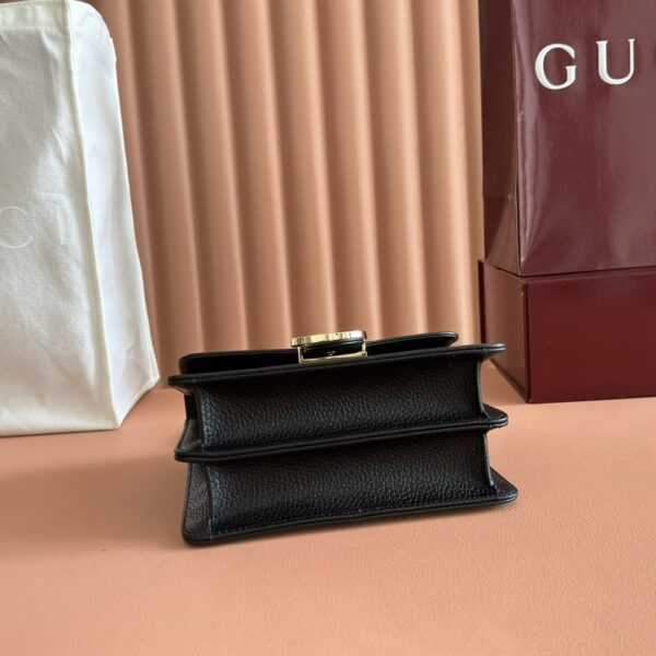sy_no_8ACA855E1AE21E4C61BF718A3A6FB4AF_3 Gucci Interlocking G Grain Leather Chain Shoulder Bag