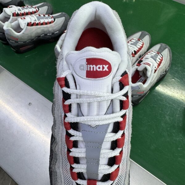 sy_no_8AE56E72309913069BDF8DBFA4E6E89D_7 Nike Air Max 95 – Grey / Red / Black